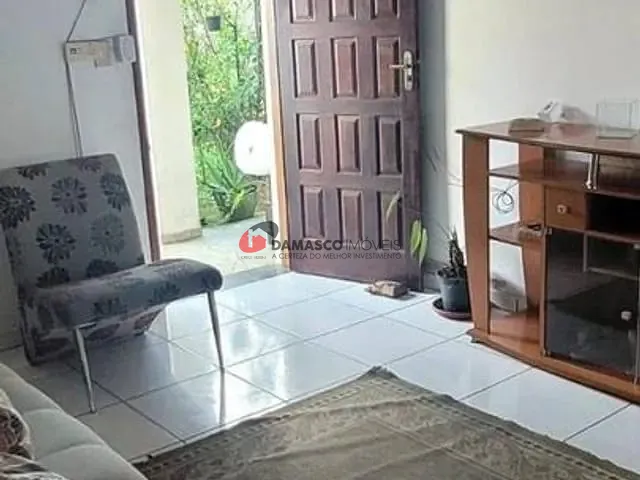 Casa 2 quartos e 1 banheiro, à venda, no bairro Bopiranga em Itanhaém