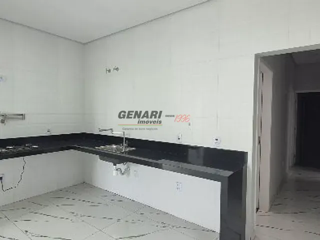 Casa com 200m² 3 quartos e 2 banheiros, à venda, no bairro Vila Rubens em Indaiatuba