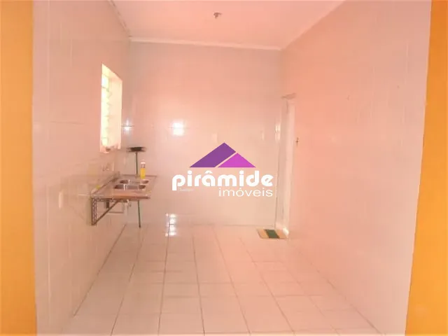 Casa com 356m² 4 quartos e 3 banheiros, à venda, no bairro Jardim Bela Vista em São José dos Campos
