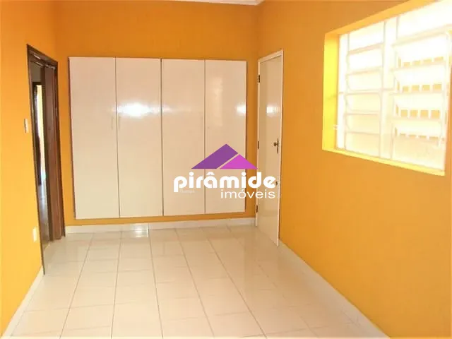 Casa com 356m² 4 quartos e 3 banheiros, à venda, no bairro Jardim Bela Vista em São José dos Campos
