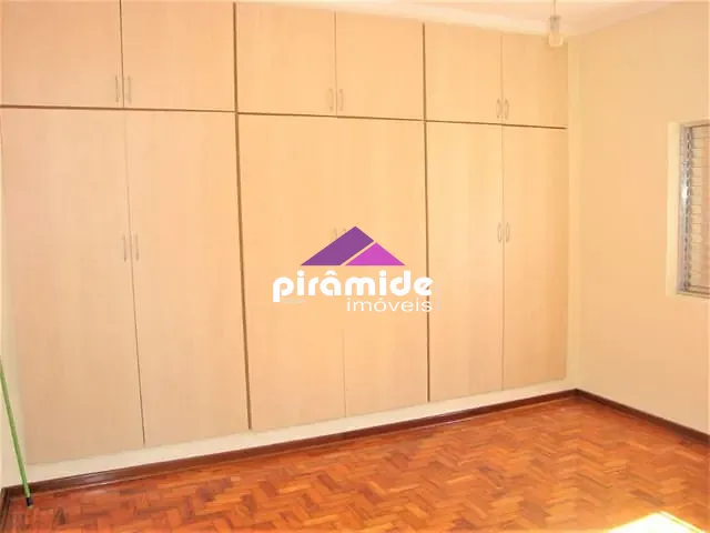 Casa com 356m² 4 quartos e 3 banheiros, à venda, no bairro Jardim Bela Vista em São José dos Campos