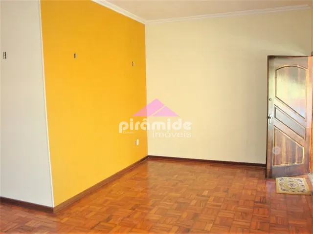 Casa com 356m² 4 quartos e 3 banheiros, à venda, no bairro Jardim Bela Vista em São José dos Campos