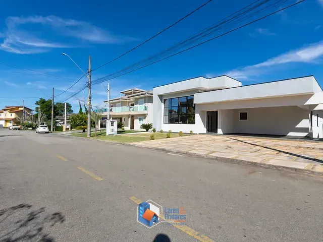 Casa com 550m² 3 quartos e 4 banheiros, à venda, no bairro Chácara do Remanso em Vargem Grande Paulista