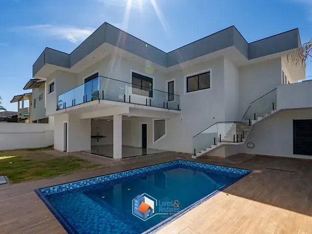 Casa com 550m² 3 quartos e 4 banheiros, à venda, no bairro Chácara do Remanso em Vargem Grande Paulista