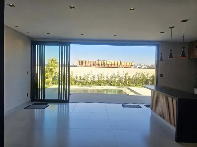 Casa com 420m² 4 quartos e 5 banheiros, à venda, no bairro Lot. Residencial Arborais em Campinas