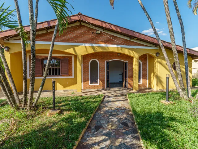 Foto do Casa - Casa para venda em Centro com 4 quartos, sendo 1 suíte, 281m² | Lares e Andares Imóveis