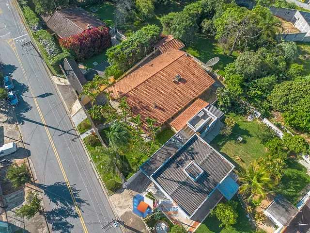 Casa com 1056m² 4 quartos e 2 banheiros, à venda, no bairro Centro em Itatiba