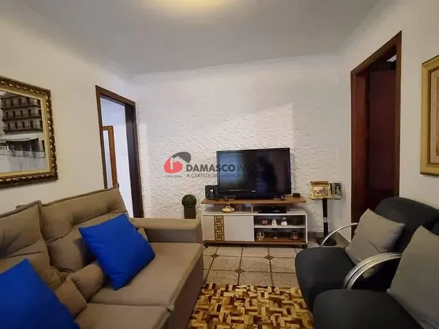 Casa com 202m² 6 quartos e 4 banheiros, à venda, no bairro Olímpico em São Caetano do Sul