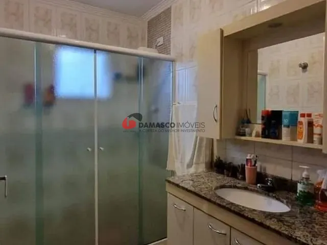 Casa com 202m² 6 quartos e 4 banheiros, à venda, no bairro Olímpico em São Caetano do Sul