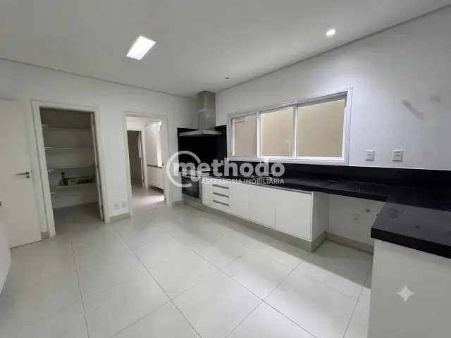 Casa com 415m² 5 quartos e 6 banheiros, para alugar, no bairro Parque dos Resedás em Campinas