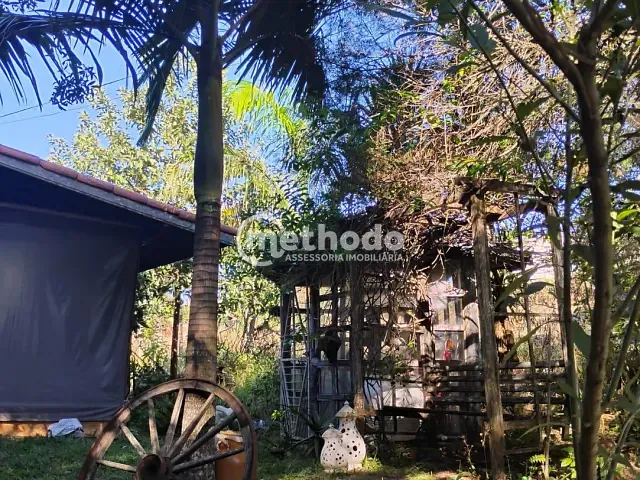 Casa com 1050m² 2 quartos e 1 banheiro, à venda, no bairro Pinheiro em Valinhos