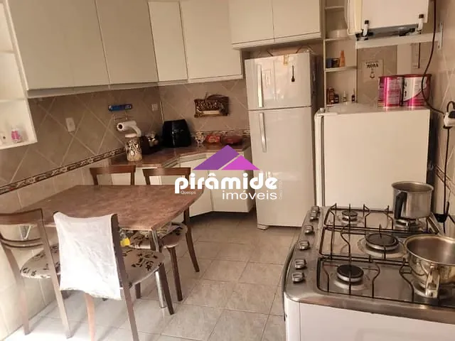 Casa com 150m² 4 quartos e 3 banheiros, à venda, no bairro Bosque dos Eucaliptos em São José dos Campos