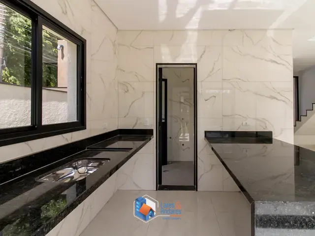 Casa com 104m² 3 quartos e 3 banheiros, à venda, no bairro Chácaras Maringá em Atibaia