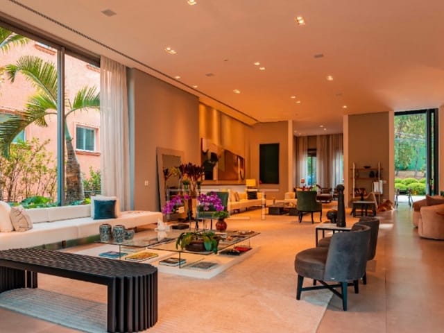 Casa com 1000m² 5 quartos e 8 banheiros, à venda, no bairro Tamboré em Santana de Parnaíba