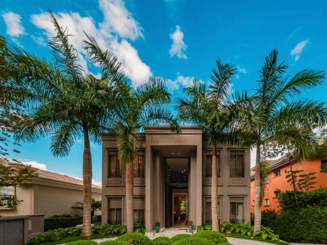 Casa com 1000m² 5 quartos e 8 banheiros, à venda, no bairro Tamboré em Santana de Parnaíba