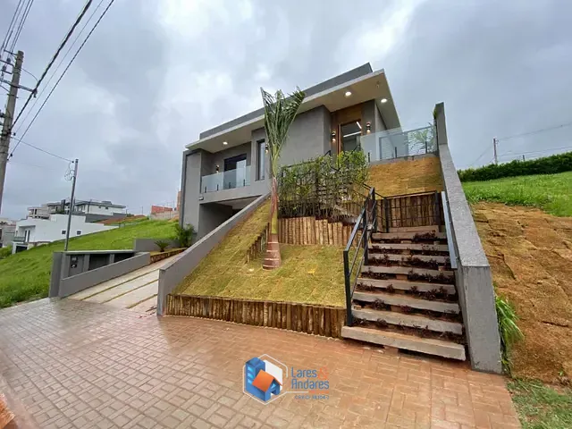 Casa com 361m² 3 quartos e 2 banheiros, à venda, no bairro Sítio do Morro Estrada de Santo André em Santana De Parnaíba