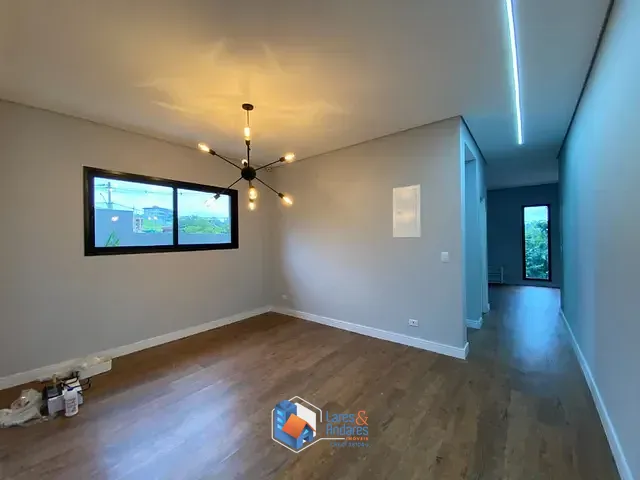 Casa com 361m² 3 quartos e 2 banheiros, à venda, no bairro Sítio do Morro Estrada de Santo André em Santana De Parnaíba