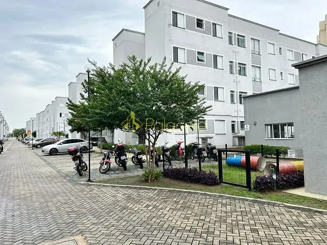 Casa com 300m² 5 quartos e 4 banheiros, à venda ou para alugar, no bairro Jardim das Nações em Taubaté