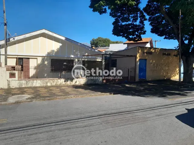 Casa com 260m² 3 quartos e 2 banheiros, à venda, no bairro Vila Teixeira em Campinas