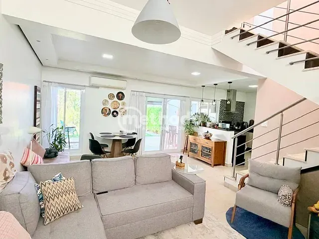 Casa com 160m² 3 quartos e 4 banheiros, à venda, no bairro Parque das Flores em Campinas