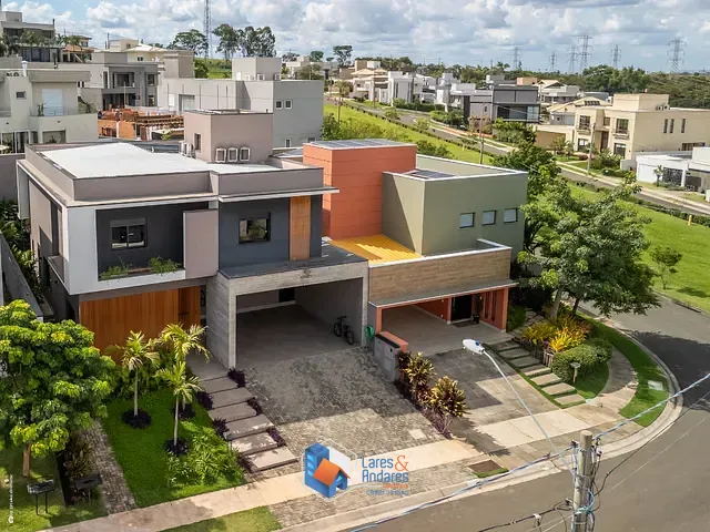 Casa com 388m² 4 quartos e 6 banheiros, à venda, no bairro Loteamento Parque dos Alecrins em Campinas