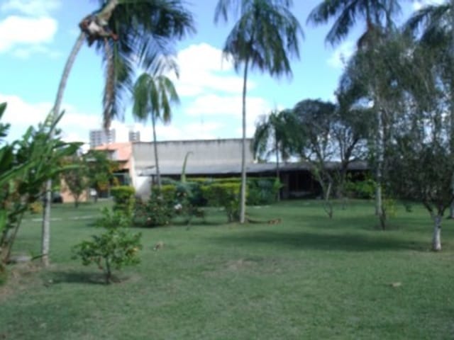 Casa com 5700m², à venda, no bairro Santana em Pindamonhangaba
