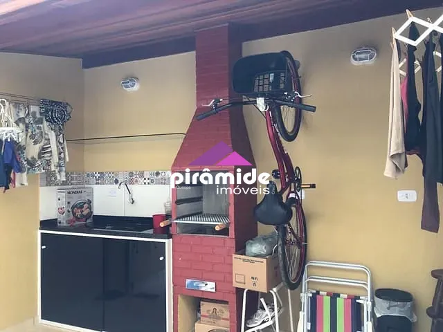 Casa com 89m² 2 quartos e 2 banheiros, à venda, no bairro Massaguaçu em Caraguatatuba