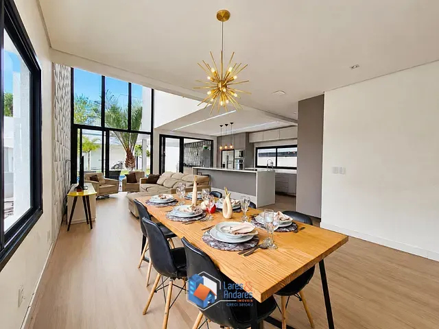 Casa com 450m² 3 quartos e 5 banheiros, à venda, no bairro Suru em Santana De Parnaíba