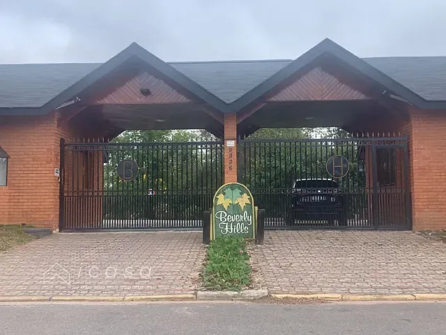 Casa com 350m² 4 quartos e 5 banheiros, à venda, no bairro Recanto das Araucárias em Campos do Jordão