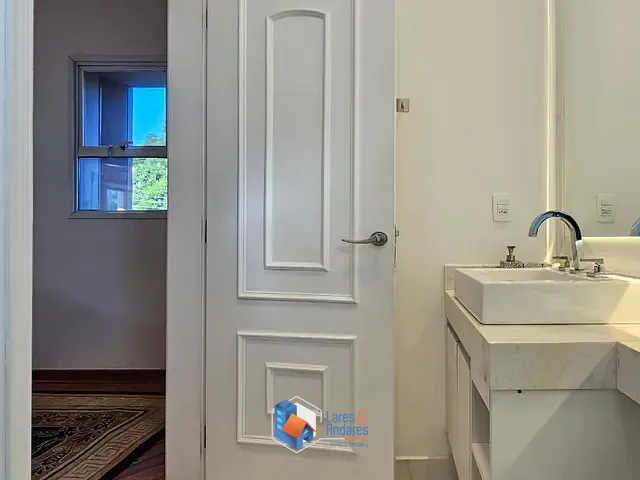 Casa com 630m² 5 quartos e 9 banheiros, à venda, no bairro Alphaville em Santana De Parnaíba