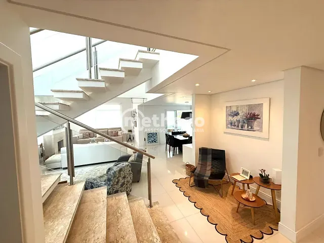Casa com 584m² 3 quartos e 5 banheiros, à venda, no bairro Alphaville Dom Pedro em Campinas
