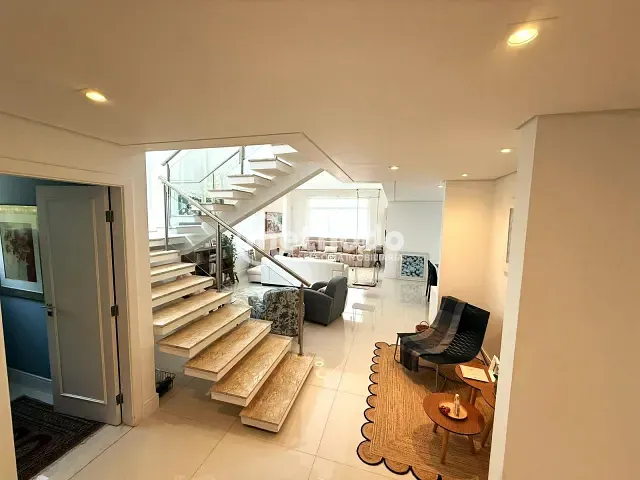 Casa com 584m² 3 quartos e 5 banheiros, à venda, no bairro Alphaville Dom Pedro em Campinas