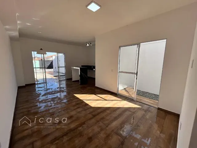 Casa com 58m² 2 quartos e 1 banheiro, à venda, no bairro Jardim Mourisco em Taubaté
