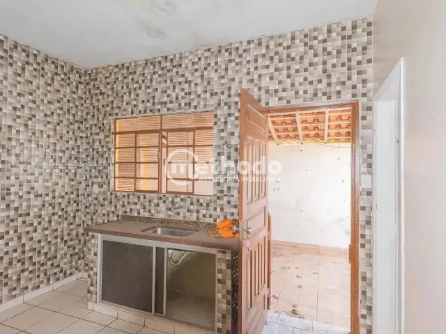 Casa com 500m² 3 quartos e 2 banheiros, à venda, no bairro Jardim Novo Campos Elíseos em Campinas