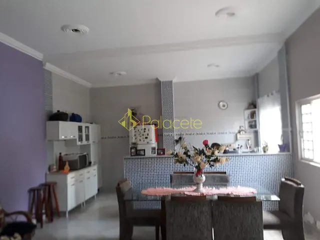 Casa com 600m² 3 quartos e 3 banheiros, à venda, no bairro Vale das flores em Tremembé