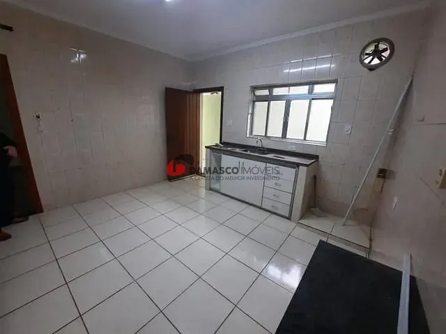 Casa 1 quarto e 2 banheiros, à venda, no bairro Nova Gerti em São Caetano do Sul