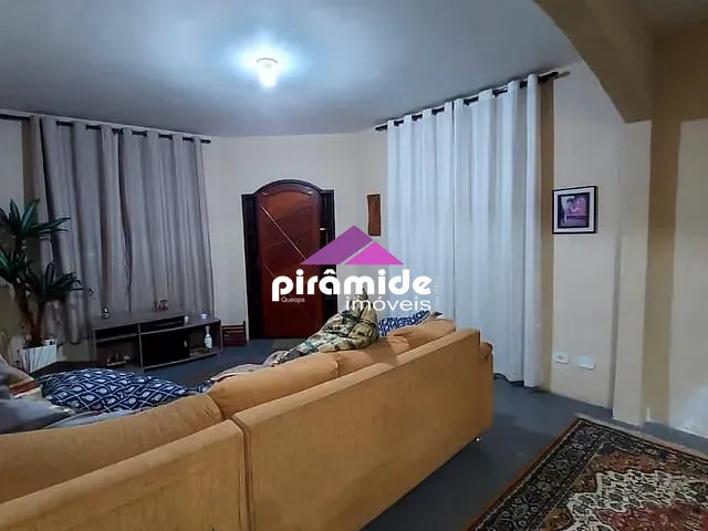 Casa com 225m² 3 quartos e 2 banheiros, à venda, no bairro Jardim Portugal em São José dos Campos