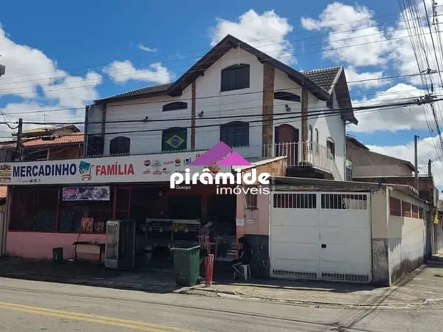 Casa com 225m² 3 quartos e 2 banheiros, à venda, no bairro Jardim Portugal em São José dos Campos