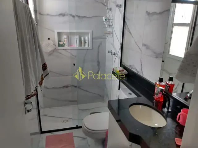 Sobrado com 125m² 3 quartos e 3 banheiros, à venda, no bairro Condomínio Reserva Anaua em Pindamonhangaba