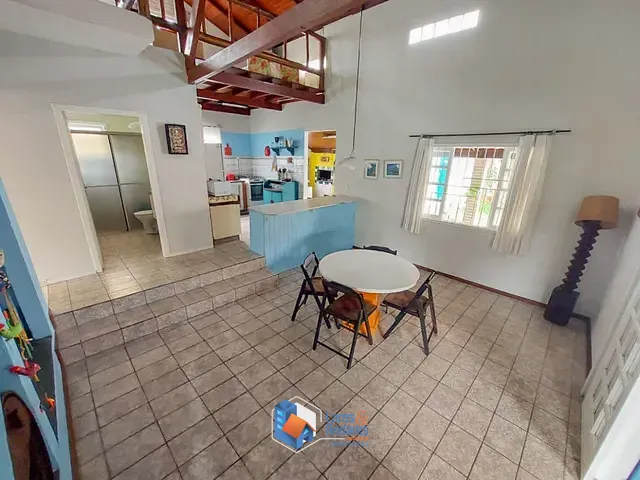 Casa com 380m² 3 quartos e 3 banheiros, à venda, no bairro Ingleses do Rio Vermelho em Florianópolis
