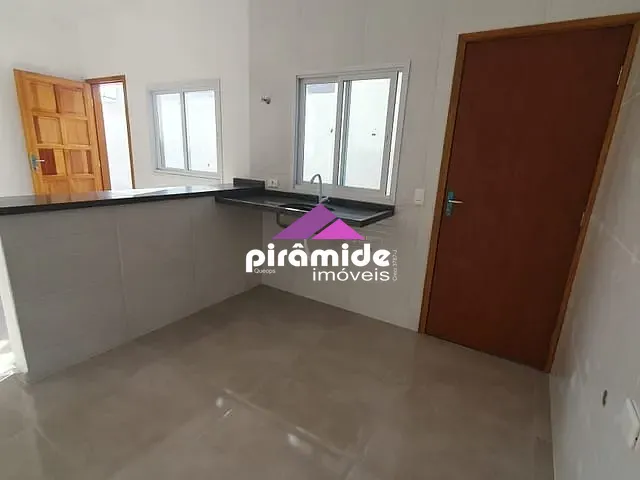 Casa com 156m² 2 quartos e 1 banheiro, à venda, no bairro Balneário dos Golfinhos em Caraguatatuba