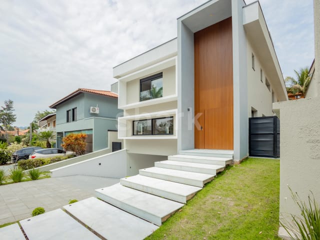 Casa com 550m² 5 quartos e 7 banheiros, à venda, no bairro Alphaville em Santana de Parnaíba