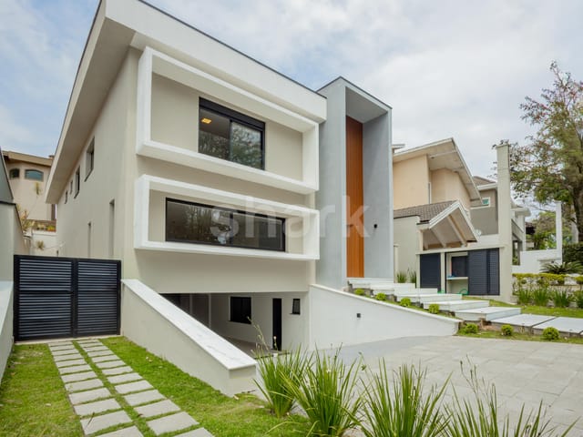 Casa com 550m² 5 quartos e 7 banheiros, à venda, no bairro Alphaville em Santana de Parnaíba