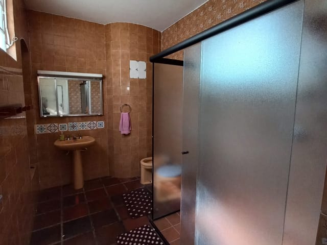 Casa com 5500m² 5 quartos e 8 banheiros, à venda, no bairro Loteamento Residencial Andrade em Pindamonhangaba