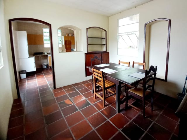 Casa com 5500m² 5 quartos e 8 banheiros, à venda, no bairro Loteamento Residencial Andrade em Pindamonhangaba