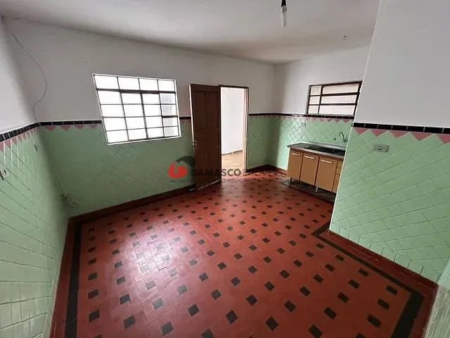 Casa com 175m² 4 quartos e 2 banheiros, à venda, no bairro Mauá em São Caetano do Sul