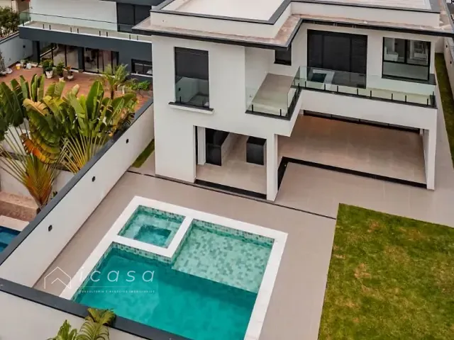 Casa com 533m² 5 quartos e 6 banheiros, à venda, no bairro Colinas da Anhangüera em Santana de Parnaíba