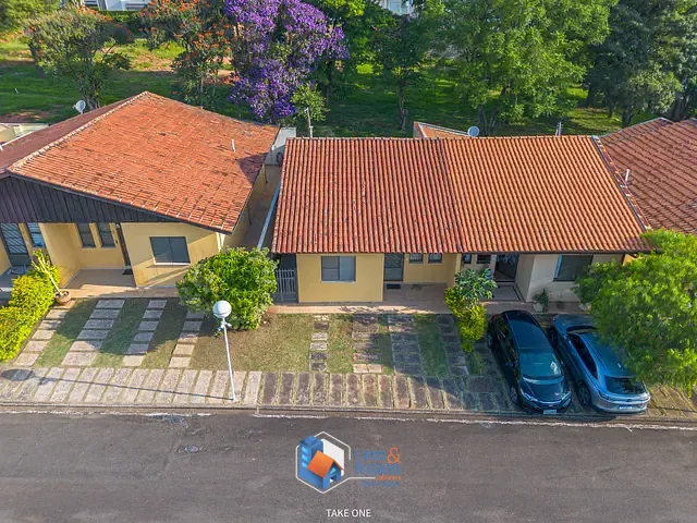 Casa com 269m² 3 quartos e 2 banheiros, à venda, no bairro Chácaras Silvania em Valinhos