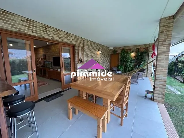 Casa com 451m² 4 quartos e 6 banheiros, à venda, no bairro Urbanova em São José dos Campos