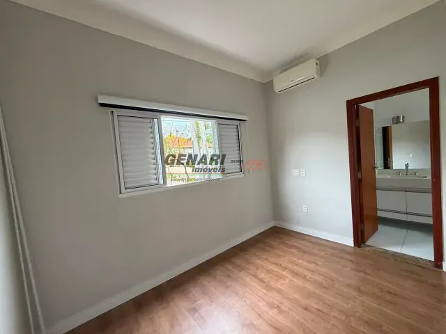 Casa com 300m² 4 quartos e 5 banheiros, para alugar, no bairro Jardim Portal dos Ipês em Indaiatuba